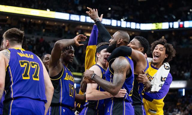 NBA激烈比拼不败神话继续球迷耳目一新的简单介绍